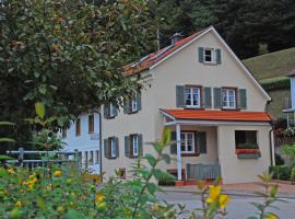 Ferienhaus Becker, hotel in Schönau