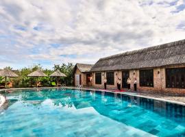 Hue Ecolodge, hotel in Hue