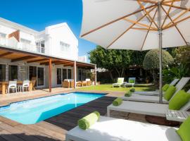 Bamboo Guest House, hotel cerca de Hermanus Golf Club, Hermanus