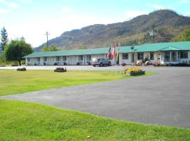 Mountain Springs Motel & RV Park, cheap hotel in Barrière