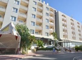 Torrejoven, hotel Torreviejában