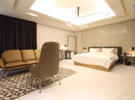 Hotel Eco stay, hotel berdekatan Hosanseowon, Jeonju