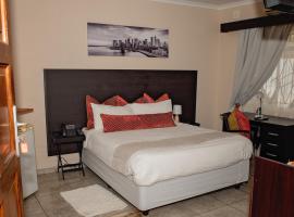 Savannah Guest House, отель типа «постель и завтрак» в городе Полокване