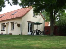 Coury House, Chavasse Farm, Somme, alojamento para férias em Hardecourt-aux-Bois