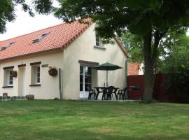 Coury House, Chavasse Farm, Somme, Hotel in Hardecourt-aux-Bois