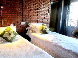 Cafe Beyond and Guest House, hotel a Bhaktapur