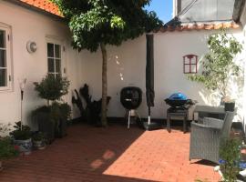 Ribe Sønderport Bed & Kitchen, holiday rental in Ribe