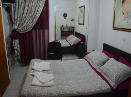 Apartment in the Center of Aigio Dimitropoulos, viešbutis mieste Aigijus