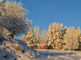 Maatilamatkailu Jänisvaara, hotel v destinácii Kolinkylä