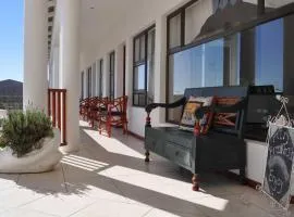 Kairos Cottage B&B、リューデリッツのコテージ