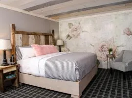 Vintage Block Inn & Suites
