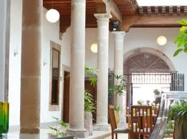Hotel Expres By Hosting House, hotel near General Francisco J. Mujica International Airport - MLM, Morelia