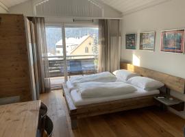 Studio Top im des Alpes, hotel en Flims