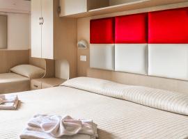 Hotel Stresa, παραλιακό ξενοδοχείο στο Ρίμινι