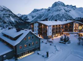 Hotel Goldener Berg, Hotel in Lech am Arlberg