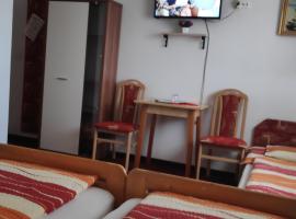 Herkules Panzió, Cama e café (B&B) em Nagykanizsa