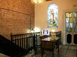 Elefante Rosa Hostel