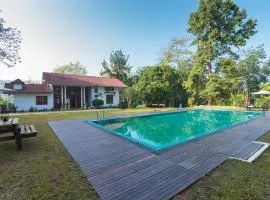 Estancia Holiday Bungalow、マータレーのバンガロー
