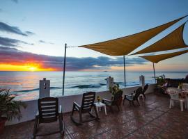 Coconut Palms Inn, hótel í Rincon