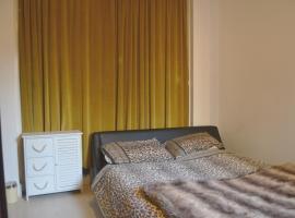 Superb Double Bedroom, жилье для отдыха в Лондоне
