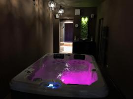 La Rocca Guest House & Spa, hotel with jacuzzis in Montefalco