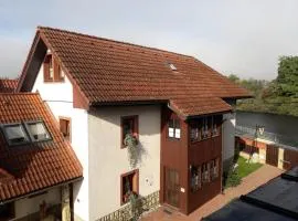 River Side Holiday Home near Besenova
