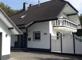 FeWo Meyer mit privatem Pool & Gartensauna, hotel in Mähren