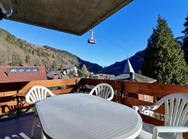 Charmant appartement entièrement équipé à Champéry, hotel din Champéry