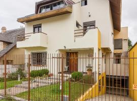 Hospedagem Three Little Birds, holiday rental in Curitiba