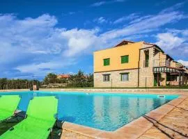 Apartment Sofia with Roof Terrace and Sea View in Gedici