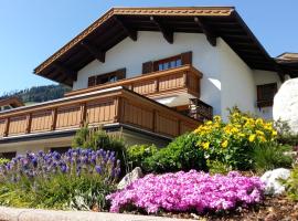 Haus Rosi, hotel in Uttendorf
