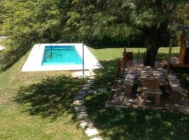 Casa en Villa Los Aromos, икономичен хотел в Ла Болса