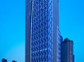 Wanda Vista Zhengzhou, hotel com piscina em Zhengzhou