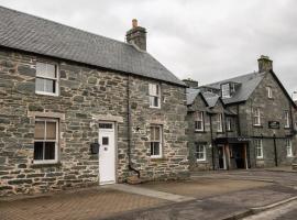 Old Station Cottages, villa in Aberfeldy