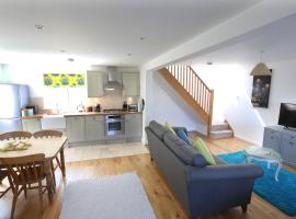 4a Dolphin Close, hotel in Lyme Regis