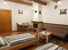 Ubytovanie pod Hradom, cheap hotel in Sklené Teplice