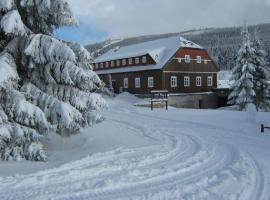 Stará škola, hotel a Dolní Malá Úpa