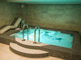 Carol Boutique & SPA ex Vila Cornelia, hotel em Bucareste