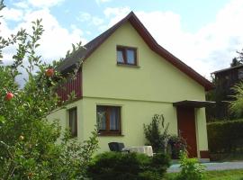 Viesnīca Holiday Home in Sohl near Bad Elster Spa pilsētā Bādelstere