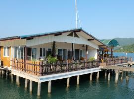 Island View Resort Koh Chang, hotelli Koh Changilla lähellä maamerkkiä Klong Nuengin vesiputous