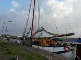 Tjalkjacht pelikaan Edam
