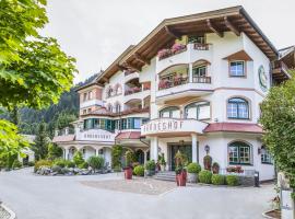 Familien- und Wellnesshotel Hanneshof, hotel v destinácii Kleinarl