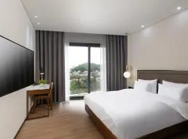 N Bridge Hotel JEON JU