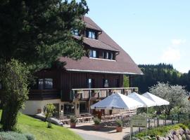 Landhotel Bartlehof, готель у місті Шлухзе