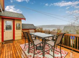 Bay View Bungalow, hotell med parkeringsplass i Poulsbo