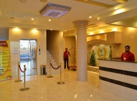 شقق زهرة نادين للشقق المخدومة, ξενοδοχείο σε Ταμπούκ