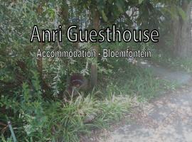 Anri Guesthouse, къща за гости в Блоемфонтейн