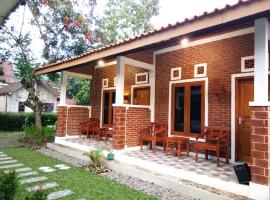 Genthong Homestay, hotell i Borobudur