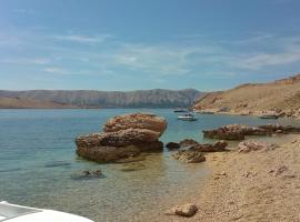 Sunny Bi-Pi Apartment, hotell i Pag