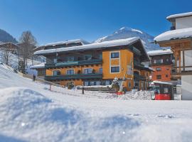 Hotel Garni Wolfgang, hotel v Saalbachu
